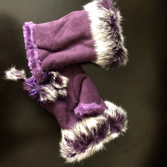 NWT purple fingerless mittens angora fur gloves Purple warm faux suede Pompom - Picture 3 of 8